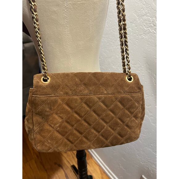 Michael Kors Quilted Suede Shoulder Bag with Gold Chain Strap Brown - Picture 3 of 13